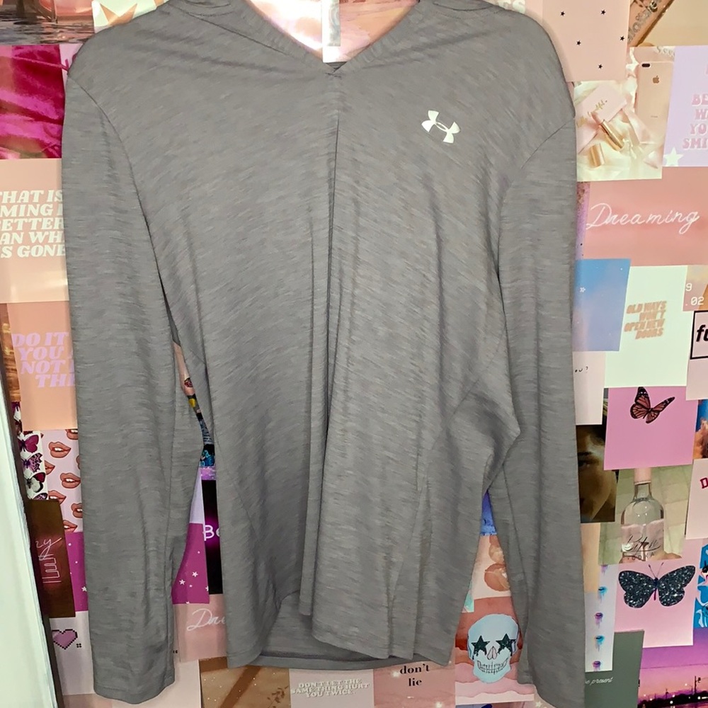 Light purple under armor sweatshirt